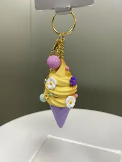 LLAVERO HELADO FLORES