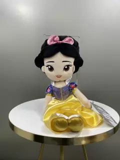 PELUCHE PRINCESA BLANCA NIEVES