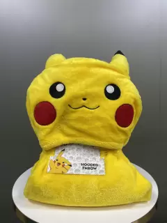 MANTA CON CAPUCHA PIKACHU