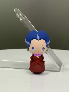 IMAN MADRASTA MALVADA CENICIENTA