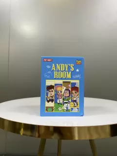 FIGURA SORPRESA HABITACION ANDY