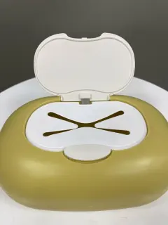 DISPENSADOR DE TOALLAS HUMEDAS SNOOPY AMARILLO