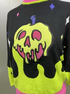 SUETER MANZANA ENVENENADA BLANCANIEVES